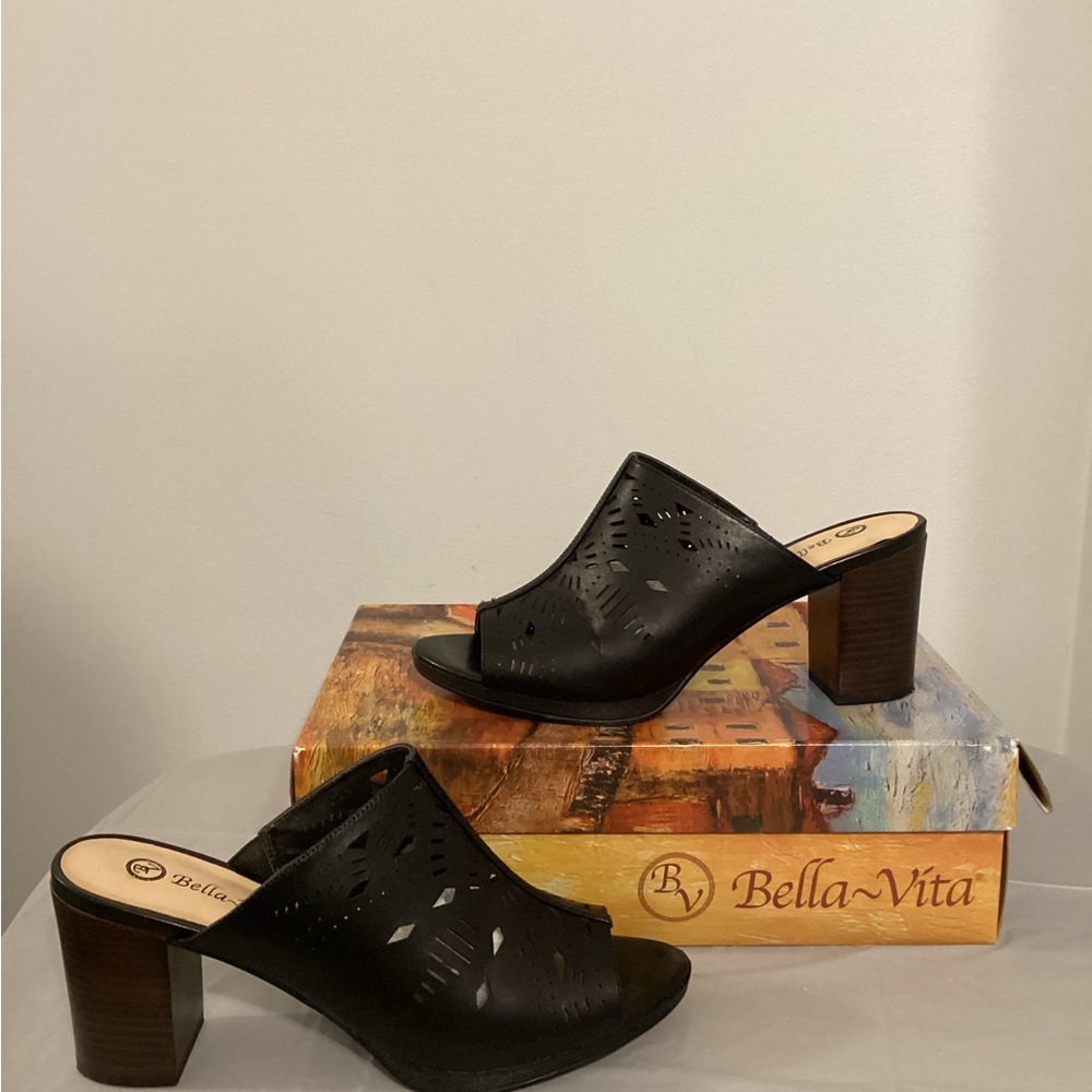Bella Vita Black Open-Toe Mules